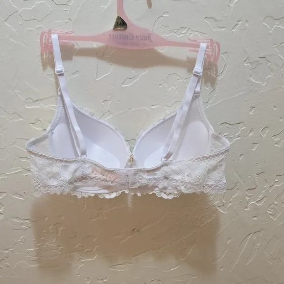 NWOT-Juicy Couture White Push-up Lace Bra with Underwire - Picture 3 of 6